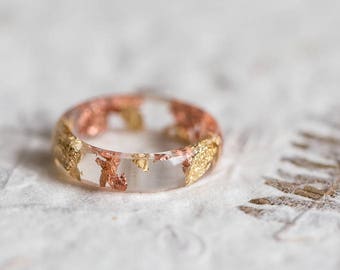 Résine Stacking Ring Yellow Rose Gold Flakes Small Smooth Ring OOAK boho bijoux minimalistes