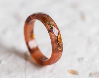 Burnt Orange Stacking Resin Ring Amber terra cotta Gold Flakes Faceted Ring OOAK minimal chic bijoux minimalistes minimalistes