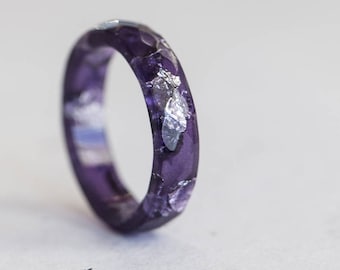 Ultra Violet Resin Ring Stacking Ring Silver Flakes Small Faceted Ring OOAK amethyst purple geometric jewelry