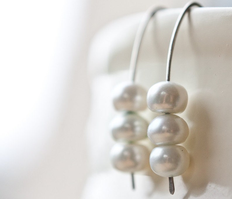 Modern Pearl Earrings Argentuim Sterling silver Natural White image 1