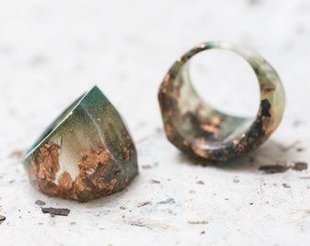 Gold Stardust Forest Green Ring Statement Cocktail hypoallergenic Resin Ring OOAK