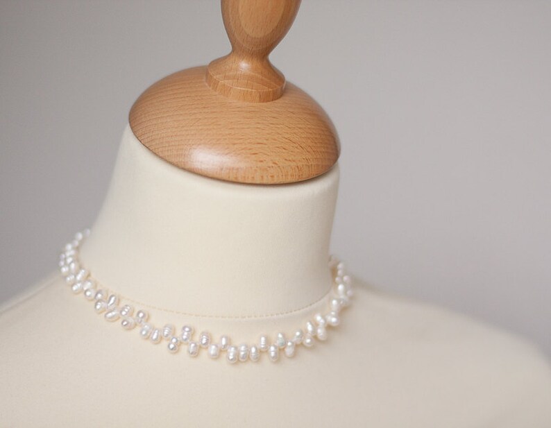 White Pearl Bracelet Choker Bridal Wedding Modern Minimalist jewelry image 2