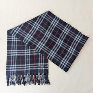 BURBERRY London Vintage Classic Nova Check Knit 100% Lambs Wool Black SCARF