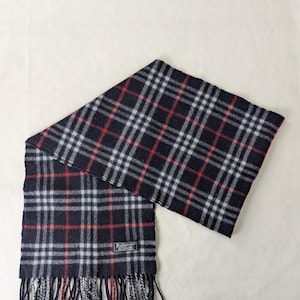 BURBERRY London Vintage Classic Nova Check Knit 100% Cashmere Fringe Black SCARF