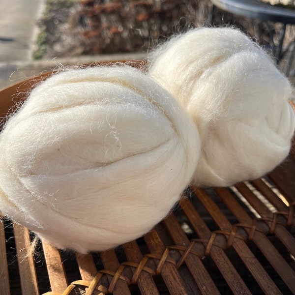 Suri Alpaca Roving, Pin-Drafted Roving for Spinning, 2 Ounces, White