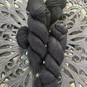 100% Alpaca Yarn, Worsted Weight, 165 Yards, 3.5 Ounces, Simplemente, Ink