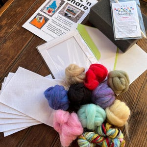 Felt and Share Needle Felting Kit, DIY Craft Kit, Beginner Felting Kit