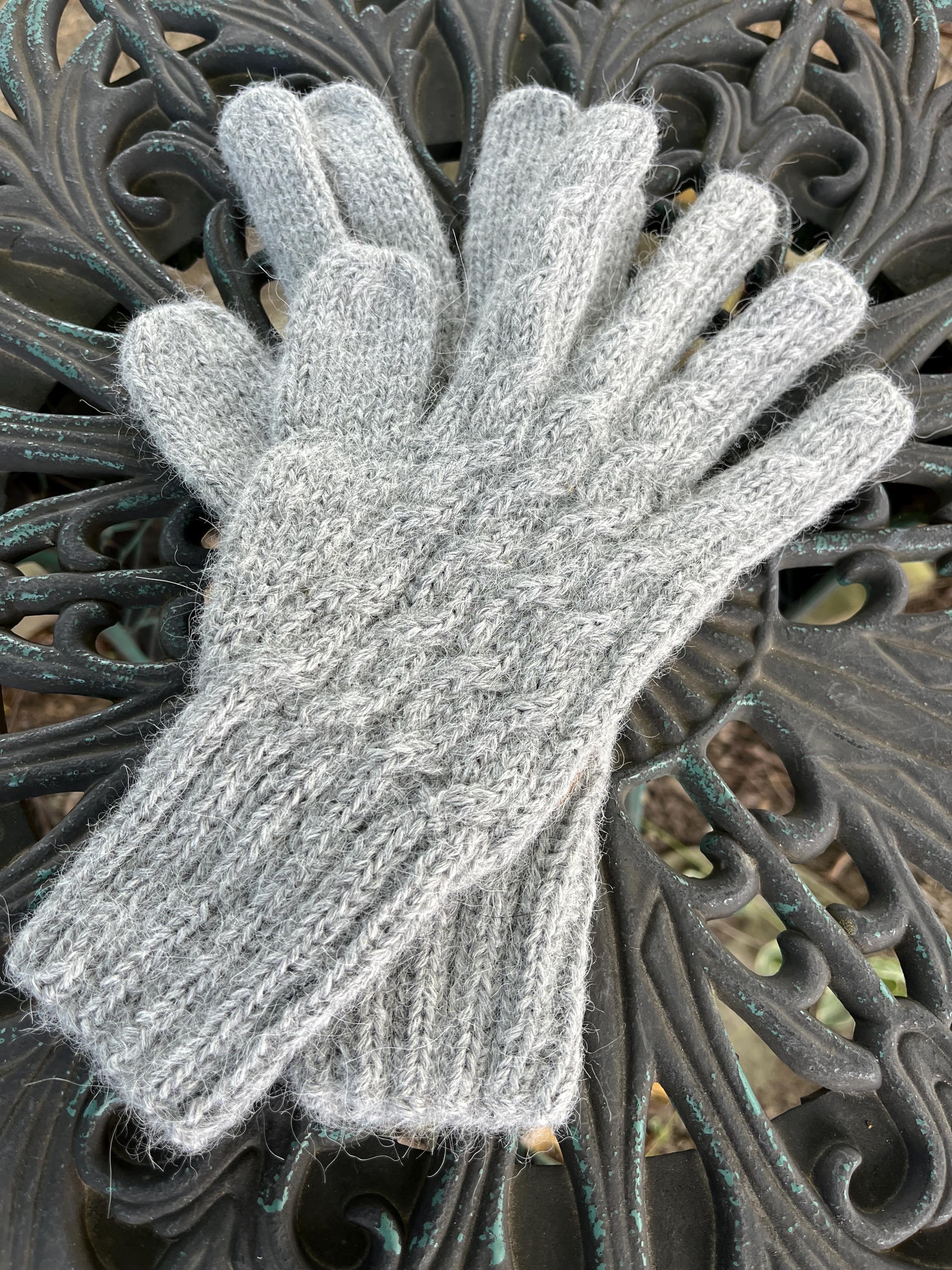 Set of Handmade Alpaca Wool Gloves Warmers Dyed Natural Plants Wholesale Alpaca Cable Gray Heart Fingerless Gloves Fleece  main image 4