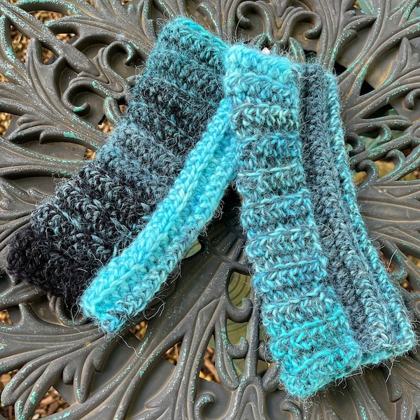 Blue Curacao Peabody Alpaca Mitts