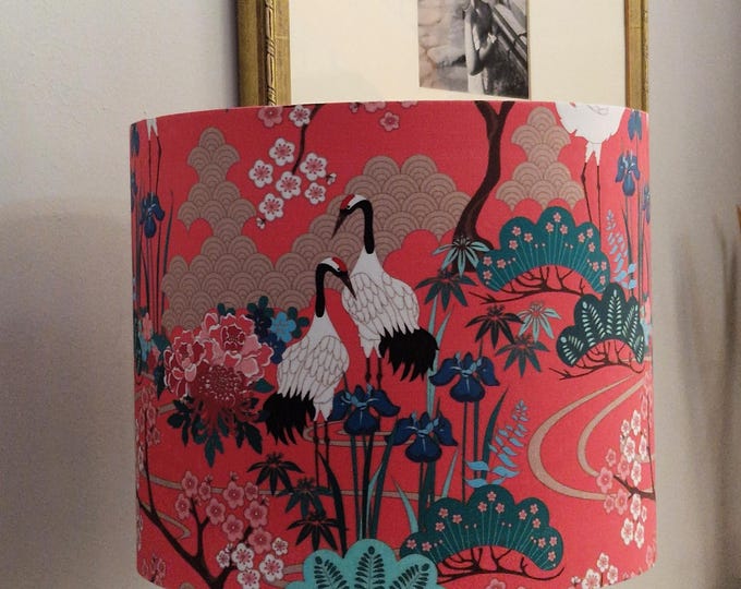 Elegant handmade red lampshade with Japanese motif - LAMPARiOMA studio