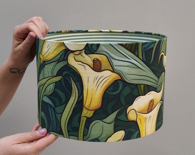 Elegant Green Lampshade: Calla Lily Design & White-Green Stripes
