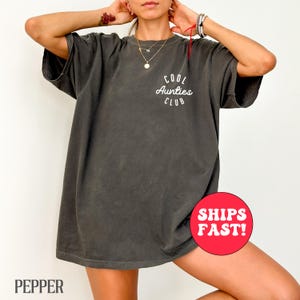 Cool Aunties Club Shirt, Cool Aunts Shirt, Favorite Aunt Shirt, Cool Aunt Gift from Niece, New Aunt Shirt, Gift for Cool Aunts, Auntie Shirt
