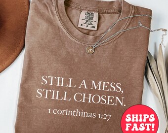 Komfortfarben Christliches T-Shirt: Stiller Bibelvers