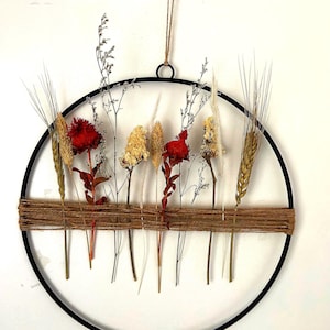 Modern door wreath with dried flowers for hanging/decorative wreath/interior decoration/gift idea/moving in/moving gift