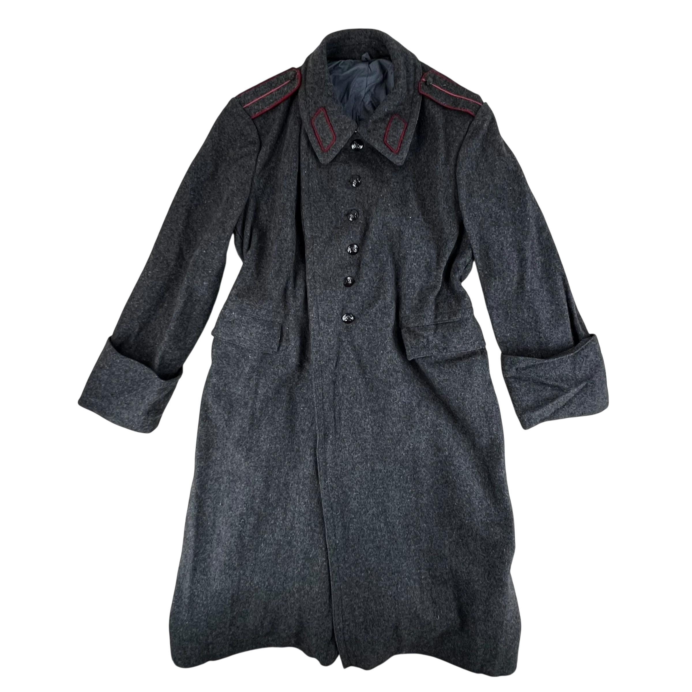 Vintage Soviet Army Wool Greatcoat – Authentic Grey Full-Length