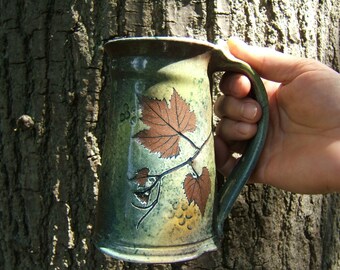 large coffee mug tanker 18-20 ounce in green leaf pattern beer mug