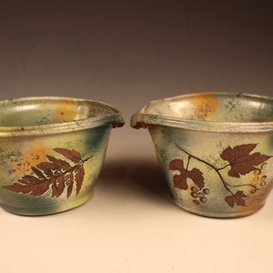 Ceramic Mixing Bowl , Pottery Batter Bowl-Handled Bowl with Green Leaf Glaze in Oak & Fern stoneware fern/ grapevine