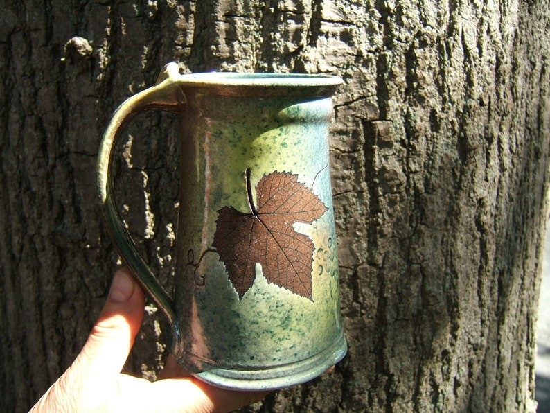 large coffee mug tanker 16-20 ounce in green leaf pattern beer mug image 3