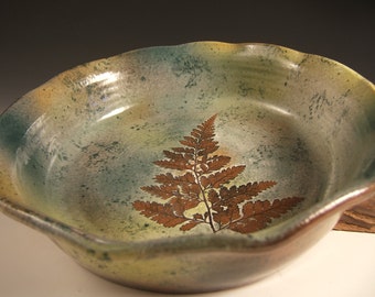 Wheelthrown Pie Pan Baking Pan Quiche in Fern, Oak ,Ginkgo and Maple Leaves