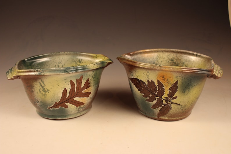 Ceramic Mixing Bowl , Pottery Batter Bowl-Handled Bowl with Green Leaf Glaze in Oak & Fern stoneware fern/white oak