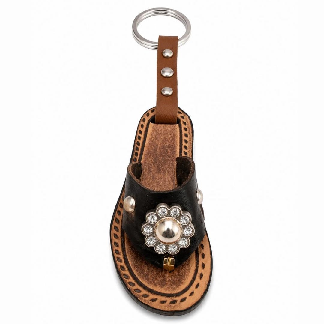 Handmade Leather Sandal Keychain – Beach Vacation Souvenir