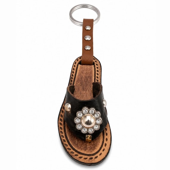 Handmade Leather Sandal Keychain – Beach Vacation Souvenir