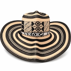 Handmade Colombian Vueltiao Hat | Caña Flecha Fiber, Black & White
