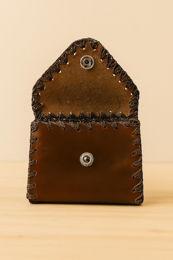 Cartera de cuero rústico hecha a mano para mujer – Diseño de