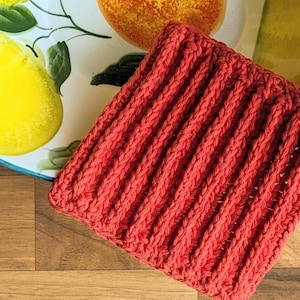 Front Post Half Double Crochet Dishcloth Pattern | DIGITAL PDF DOWNLOAD | textured hdc dishcloth with ridges, red crochet washcloth pattern
