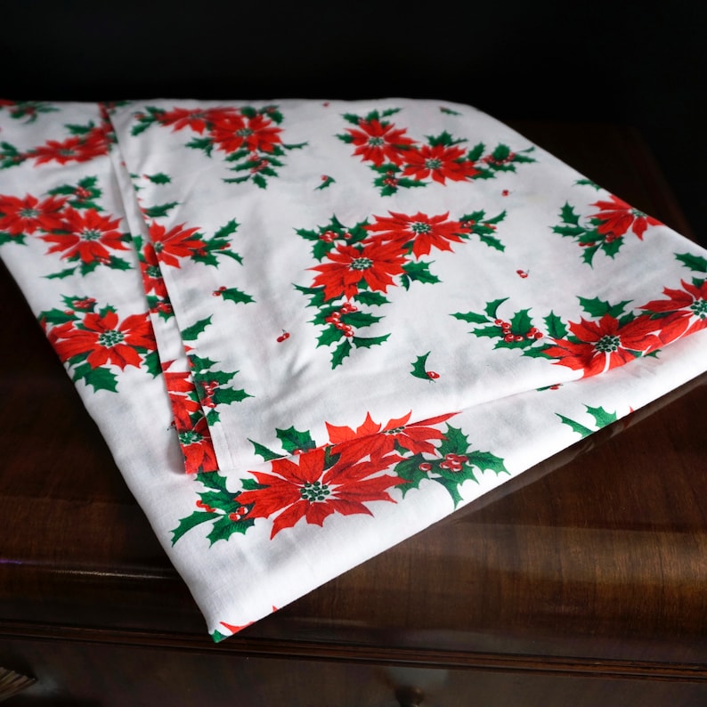 Christmas Poinsettias Cotton Tablecloth or Fabric yardage Vintage 4 1/2 x 9 1/2 feet , Use as a retro tablecloth or as fabric yardage image 1