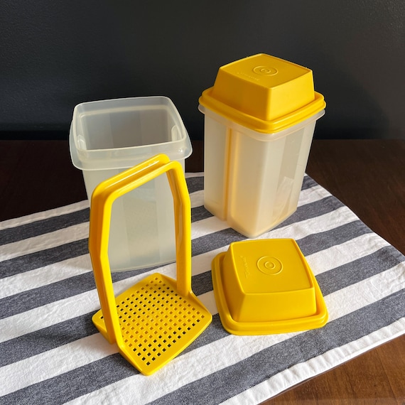 Tupperware Pickle Container Lot - Vintage plastic yellow Pick-A-Deli, 1330-10 Made in Canada, Vintage Kitchenware, Pickle serving, SET of 2