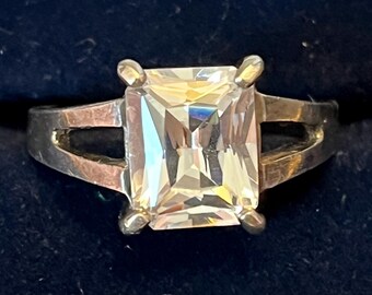 8 3/4 Sterling silver (925) cz ring