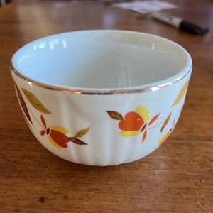 Hall’s Superior Quality Kitchenware - Custard Cup