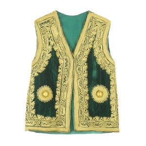 Afghan Men’s Traditional Velvet Waistcoat with Charma Embroidery. Handmade Vintage-style embroidered Traditional Afghan Waistcoat