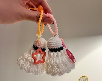 シャトルコックのかぎ針編みパターン：初心者向けバドミントンバーディー（PDFパターン）