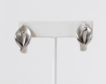 Vintage Tivvon Stainless Steel Silver Calla Lily Hoop Earrings