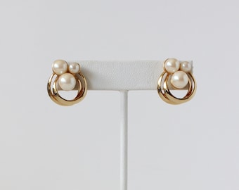 Vintage Gold Tone Rings Faux Pearl Cluster Earrings