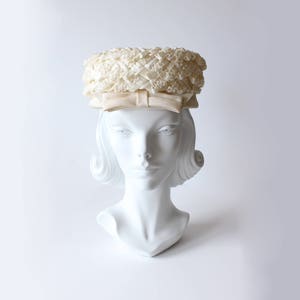 Vintage 1950s Ivory Cellophane Pillbox Bow Hat
