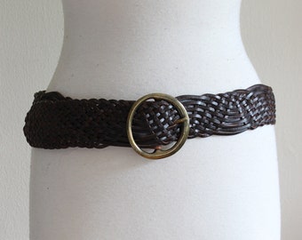 Vintage Y2K Fossil Brown Leather Woven Belt with Round Buckle