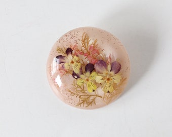 Vintage Dried Pansy Flowers Pink Resin Brooch