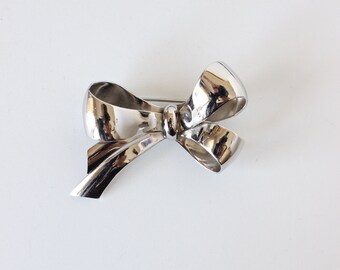 Vintage Coro Silver Tone Bow Brooch