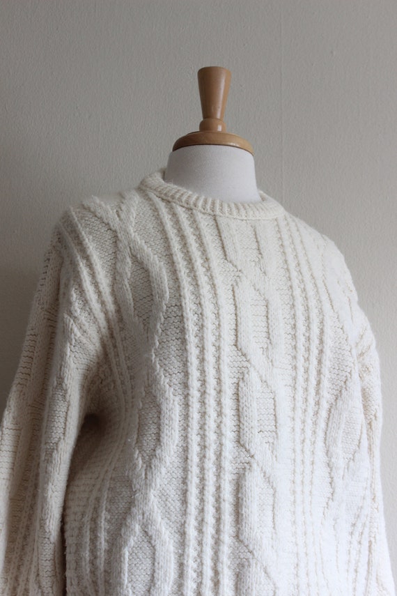 Vintage 1960s Off White Cable Knit Slouchy Pullov… - image 8