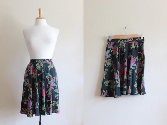 Vintage Black Floral 100% Silk Mini Skirt - image 1