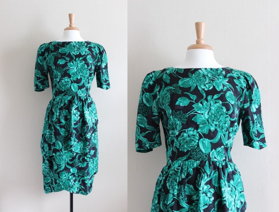 Vintage 1980s Green & Black Floral Silk Dress - image 1