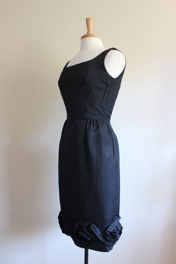 Vintage 1960s Black Rosette Hem Cocktail Dress - image 7