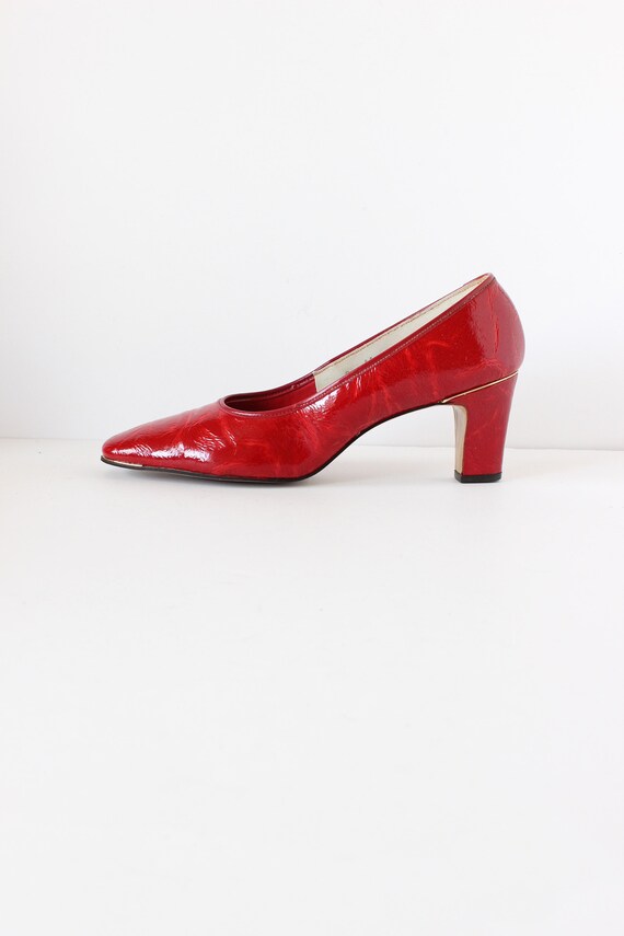 Vintage 1960s Candy Apple Red Faux Leather Pumps, size 8N