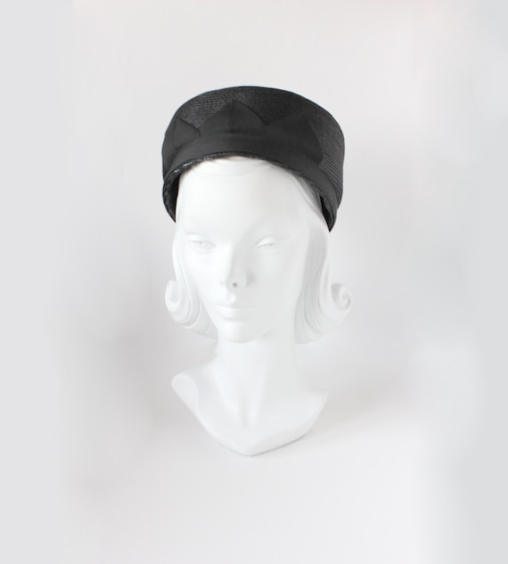 1960s Hat / Vintage Black Straw Pillbox Hat