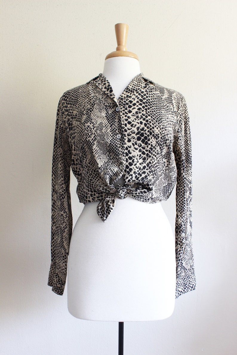Vintage Beige /& Black Snakeskin Print Silk Button Down Top