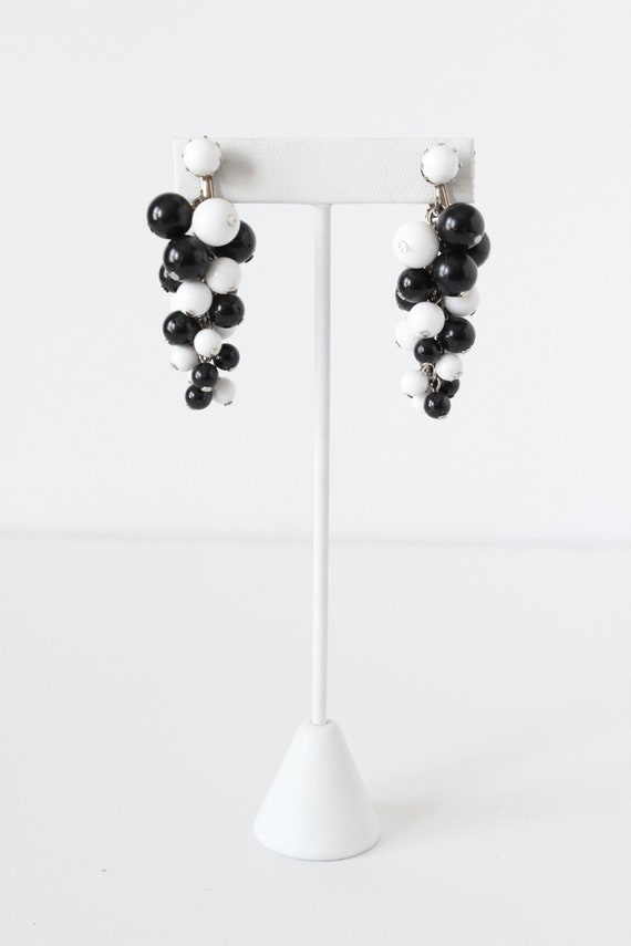 Vintage 1960s Black & White Bead Cluster Dangle Ea