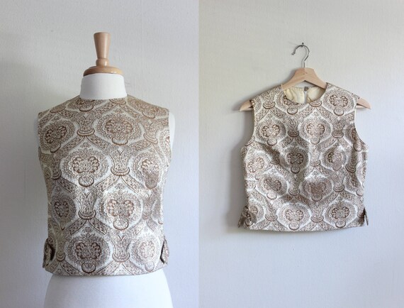 1960s Top / Vintage Sleeveless Gold Brocade Top